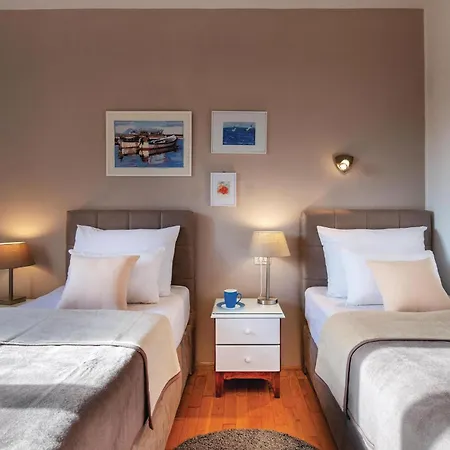 Two-bedroom In * ベール