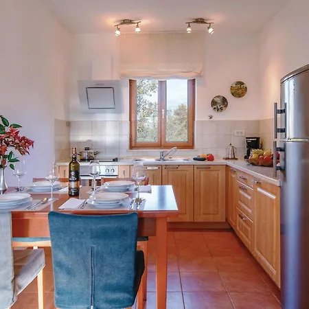 別荘 Two-bedroom In *