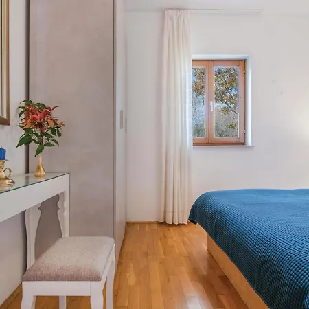 Two-bedroom In * ベール